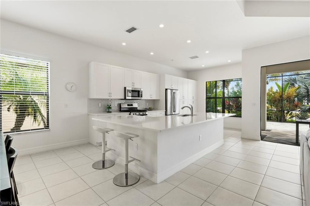 4715 Kensington CIR, NAPLES, FL 34119 — photo 2