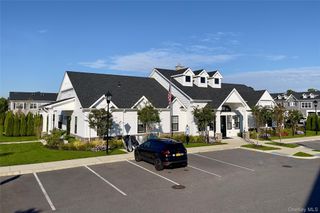 500 Sutton Court 84, Deer Park, NY 11729
