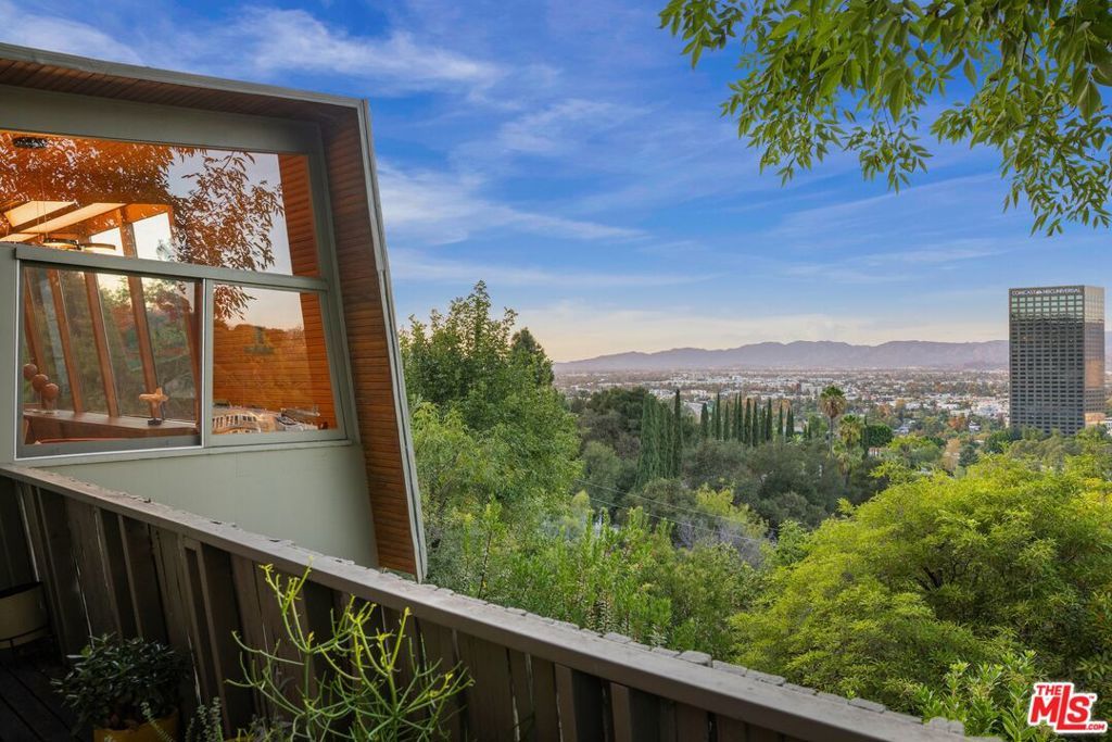 3580 Multiview Drive, Los Angeles, CA 90068 — photo 2