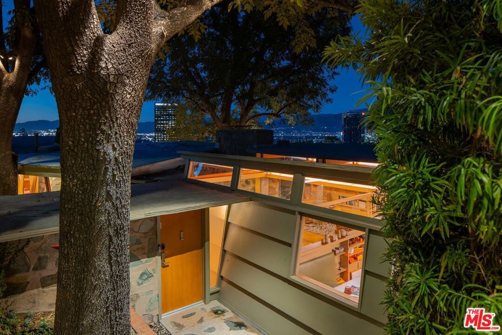 3580 Multiview Drive, Los Angeles, CA 90068 — photo 3