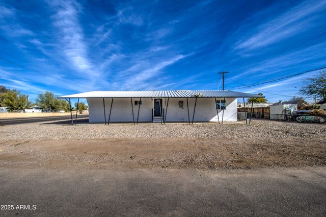 2657 W SUPERSTITION Boulevard, Apache Junction, AZ 85120