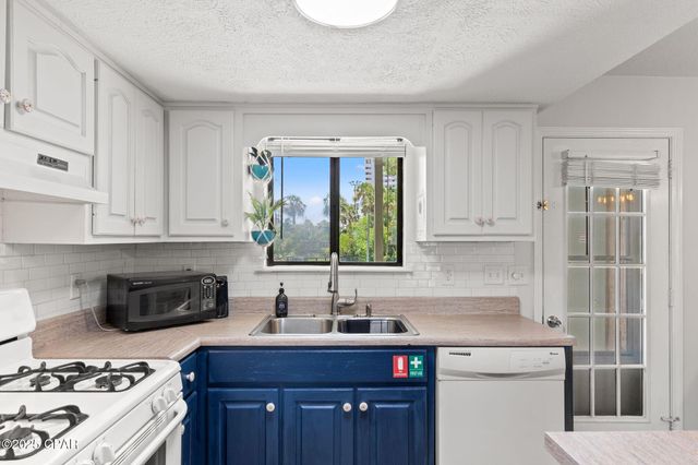 150 Robin Lane, Panama City Beach, FL 32407