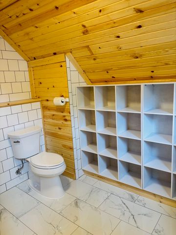 8106 W State Street, Central Lake Twp, MI 49622