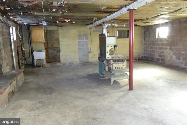 329 LONGVIEW RD, Boyertown, PA 19512