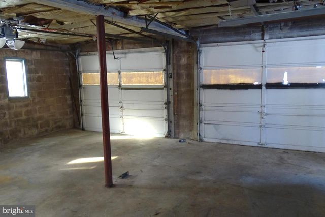 329 LONGVIEW RD, Boyertown, PA 19512