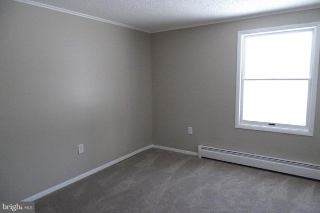 329 LONGVIEW RD, Boyertown, PA 19512