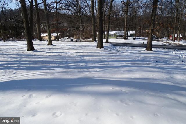 329 LONGVIEW RD, Boyertown, PA 19512