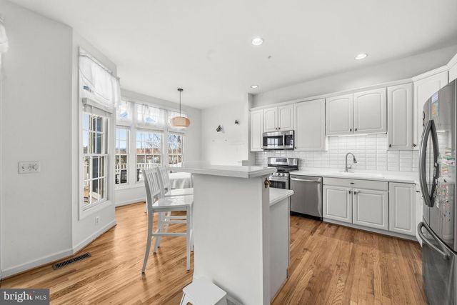 43003 GOLF VIEW DR, Chantilly, VA 20152