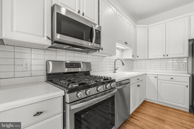 43003 GOLF VIEW DR, Chantilly, VA 20152