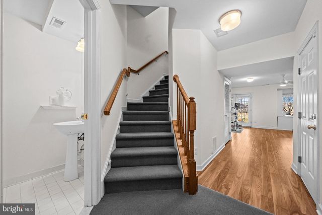 43003 GOLF VIEW DR, Chantilly, VA 20152