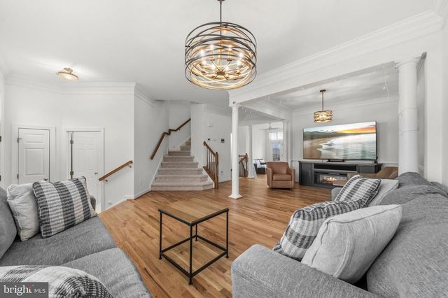 43003 GOLF VIEW DR, Chantilly, VA 20152