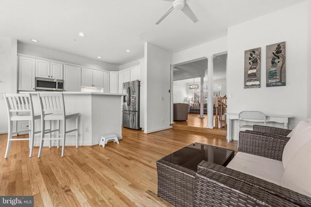 43003 GOLF VIEW DR, Chantilly, VA 20152