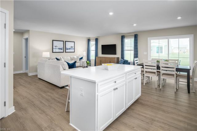 122 Tuscorora LN, Moyock, NC 27958