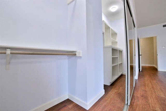 486 S Wilcrest Drive 486, Houston, TX 77042