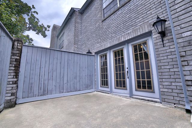 486 S Wilcrest Drive 486, Houston, TX 77042