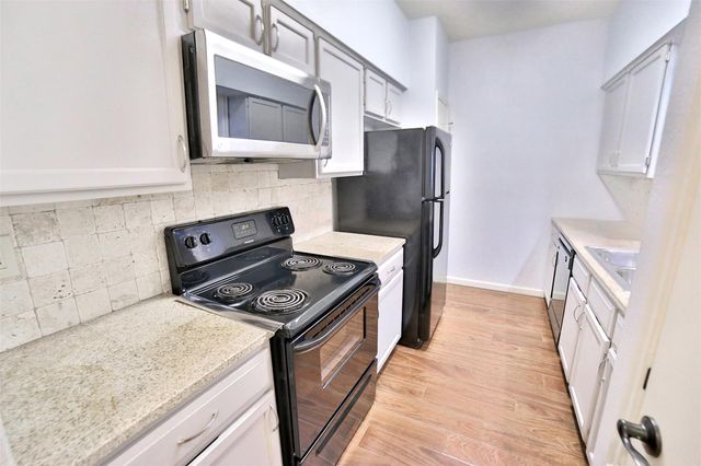 486 S Wilcrest Drive 486, Houston, TX 77042