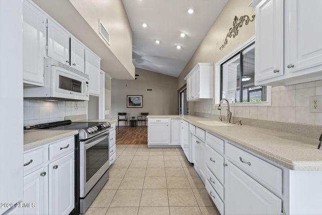 12315 W TIGERSEYE Drive, Sun City West, AZ 85375