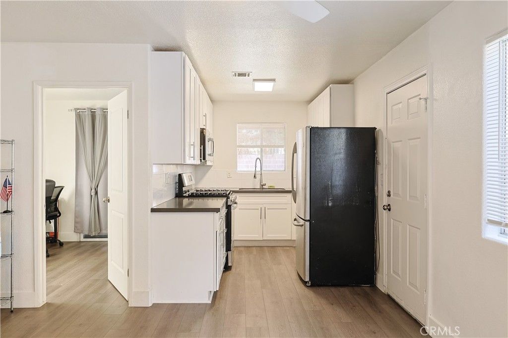 2214 W Wardlow, Long Beach, CA 90810 — photo 2