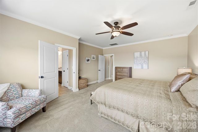 9564 Heritage Farm Avenue NW, Concord, NC 28027