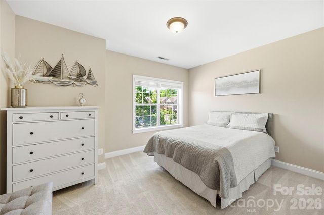9564 Heritage Farm Avenue NW, Concord, NC 28027
