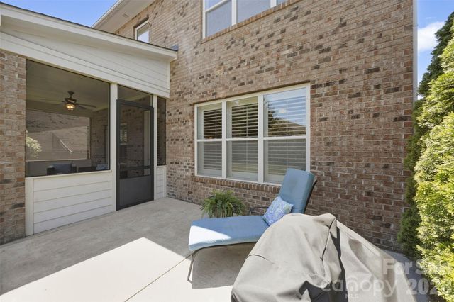 9564 Heritage Farm Avenue NW, Concord, NC 28027