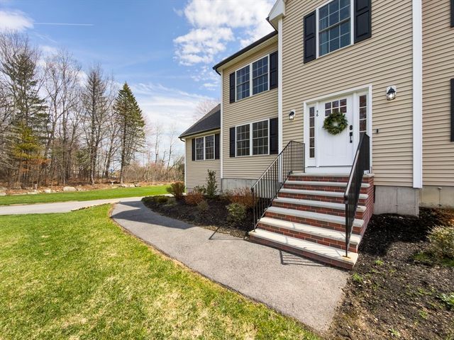 56 Cornelie Road, Methuen, MA 01844