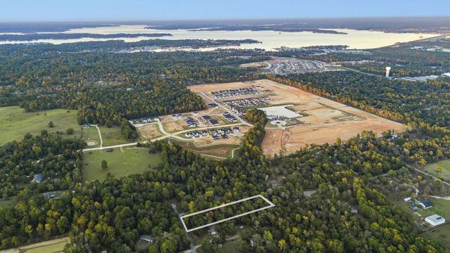 7349 Washington Avenue, Montgomery, TX 77316