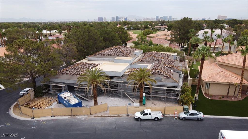 19 Vintage Court, Las Vegas, NV 89113