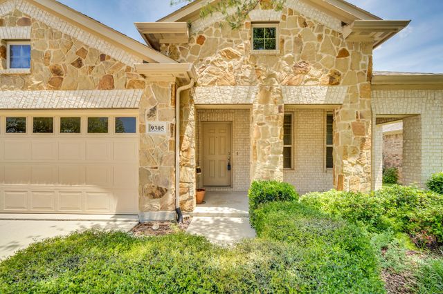 9305 Water Oak Court, Arlington, TX 76002