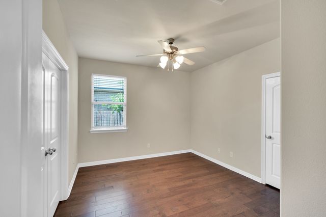 9305 Water Oak Court, Arlington, TX 76002