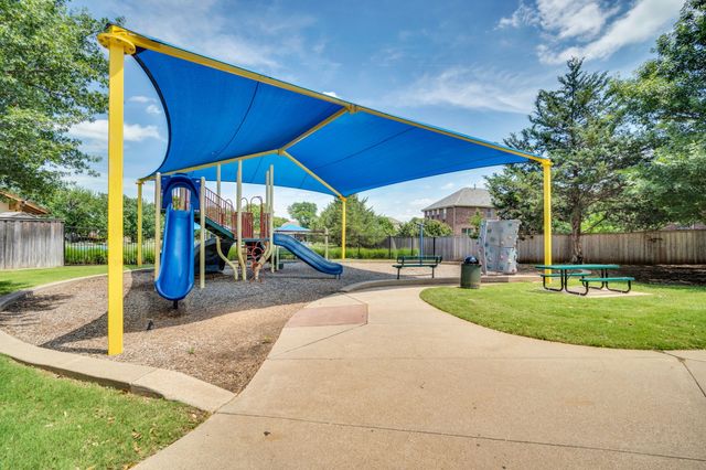9305 Water Oak Court, Arlington, TX 76002