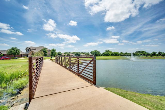 9305 Water Oak Court, Arlington, TX 76002