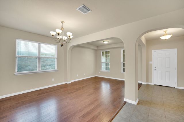 9305 Water Oak Court, Arlington, TX 76002