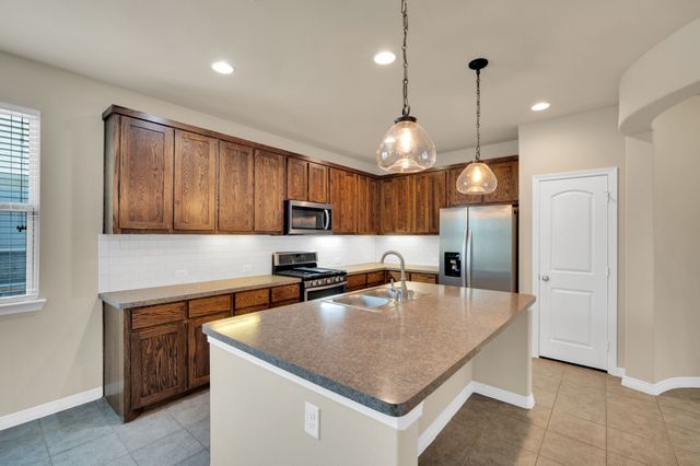 9305 Water Oak Court, Arlington, TX 76002