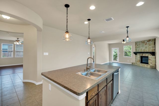 9305 Water Oak Court, Arlington, TX 76002