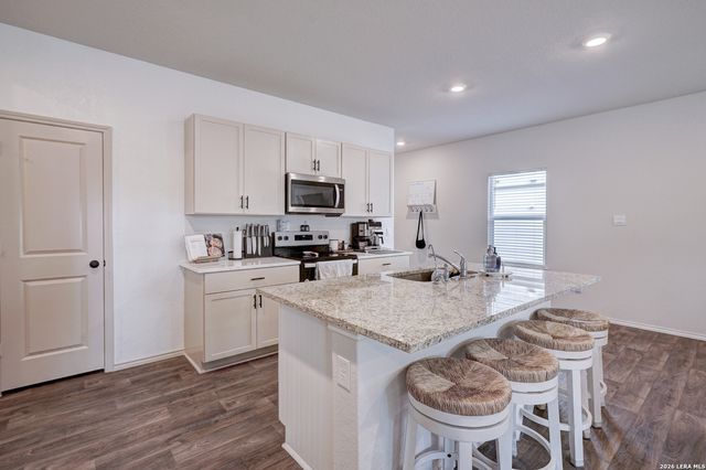 7214 Salado Creek Pkwy, San Antonio, TX 78223