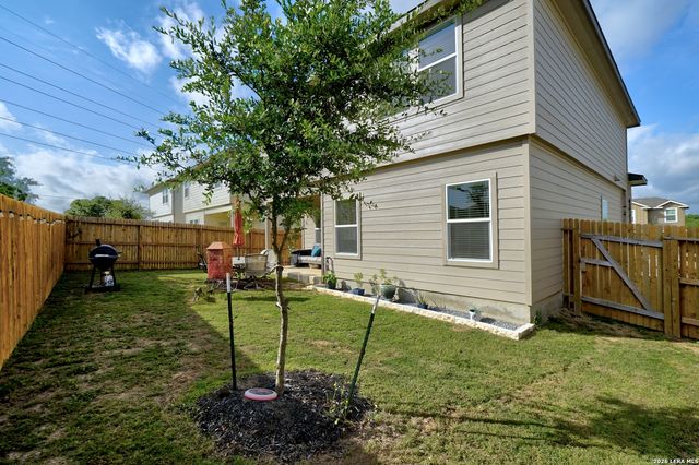 7214 Salado Creek Pkwy, San Antonio, TX 78223