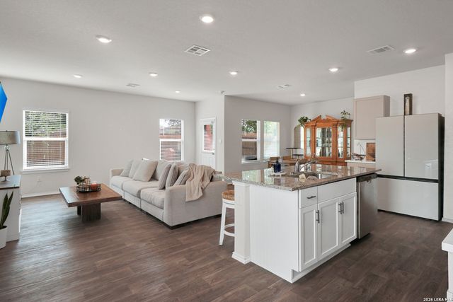7214 Salado Creek Pkwy, San Antonio, TX 78223