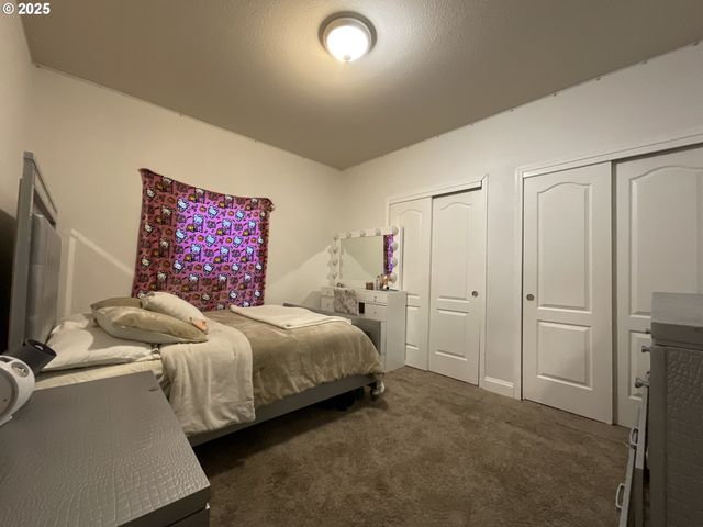 861 Sw LIBERTY BELL Dr, Beaverton, OR 97006