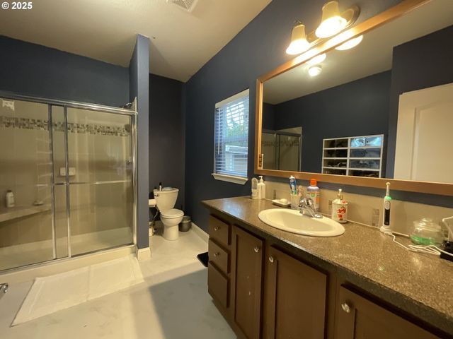 861 Sw LIBERTY BELL Dr, Beaverton, OR 97006