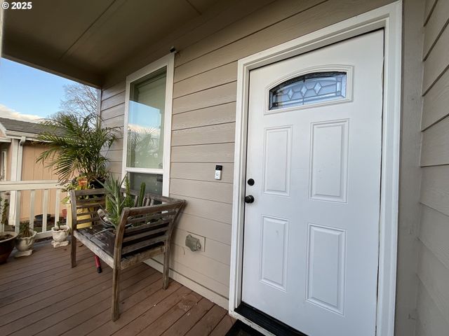 861 Sw LIBERTY BELL Dr, Beaverton, OR 97006