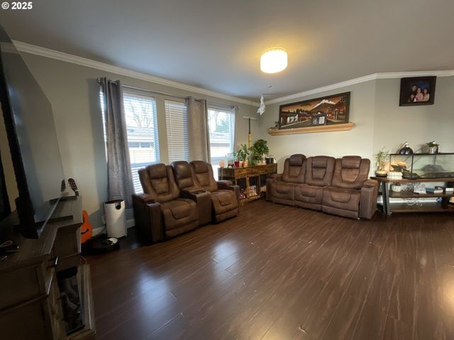 861 Sw LIBERTY BELL Dr, Beaverton, OR 97006