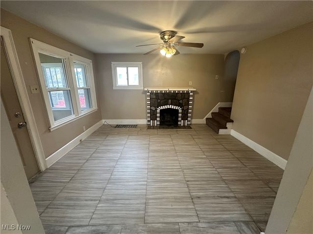 565 Teddy Avenue, Akron, OH 44305