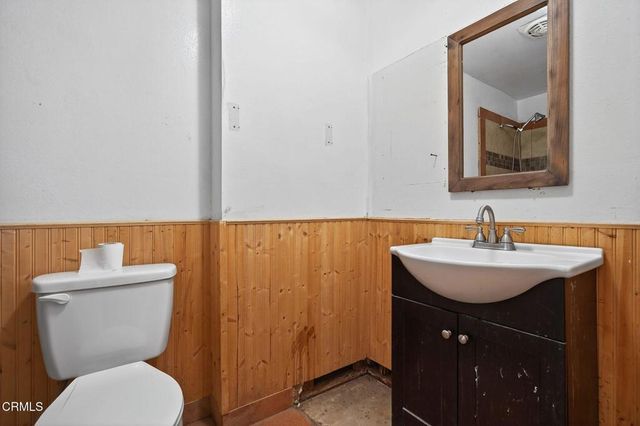 110 E Oak View Avenue, Oak View, CA 93022