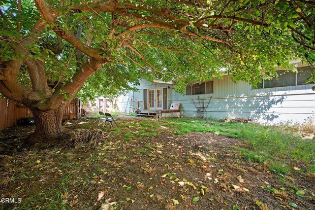 110 E Oak View Avenue, Oak View, CA 93022