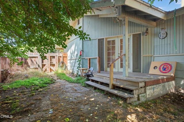 110 E Oak View Avenue, Oak View, CA 93022