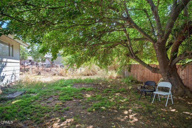 110 E Oak View Avenue, Oak View, CA 93022