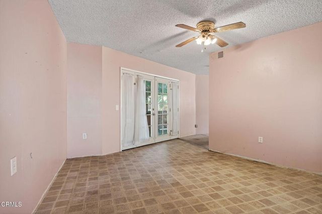 110 E Oak View Avenue, Oak View, CA 93022