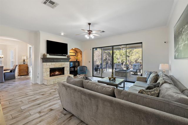 22128 Rose Grass LN, Spicewood, TX 78669