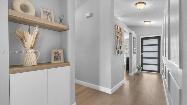 2048 NW 164th Ave, Pembroke Pines, FL 33028
